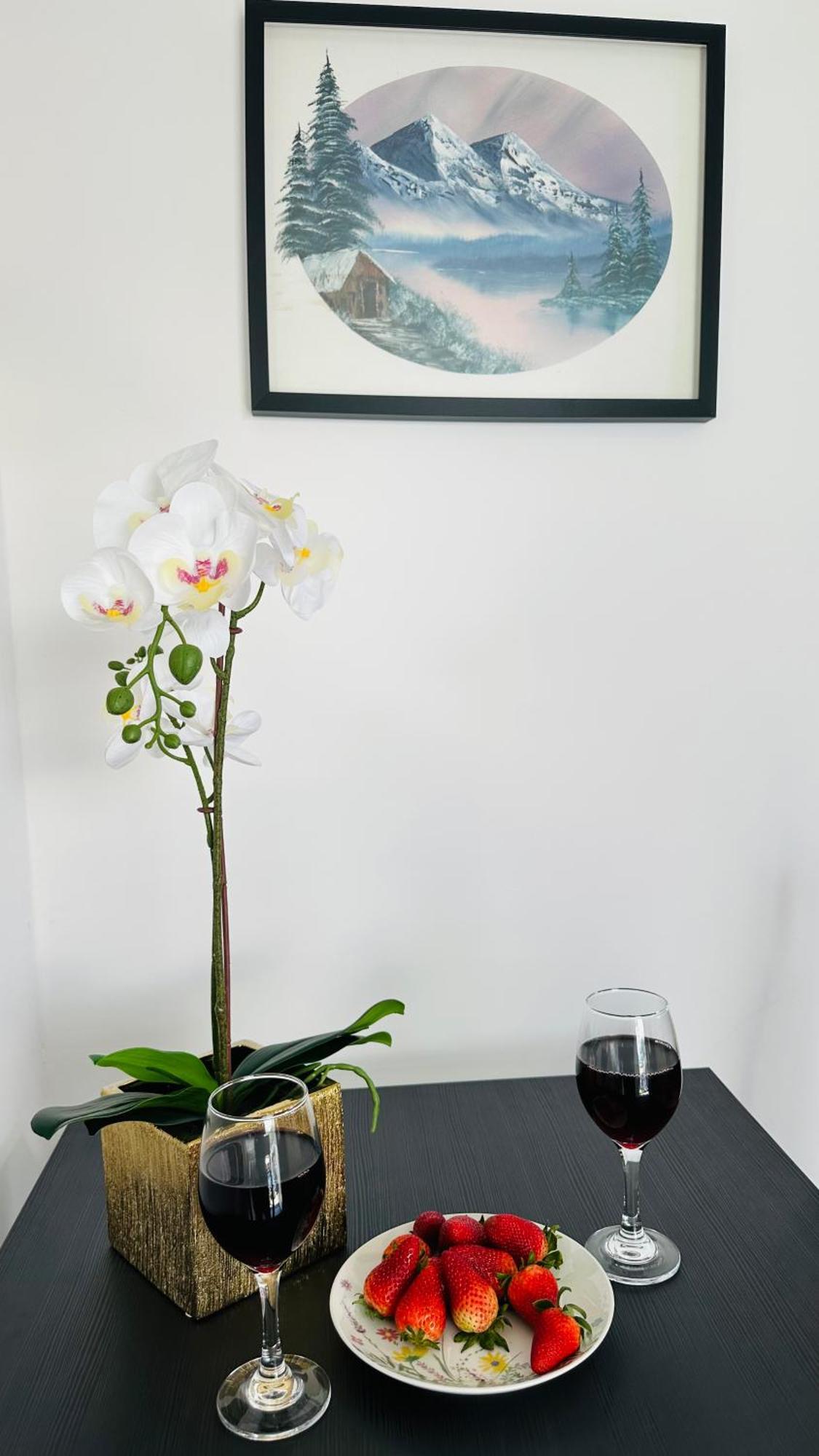 Cosy And Comfy Leilighet London Eksteriør bilde