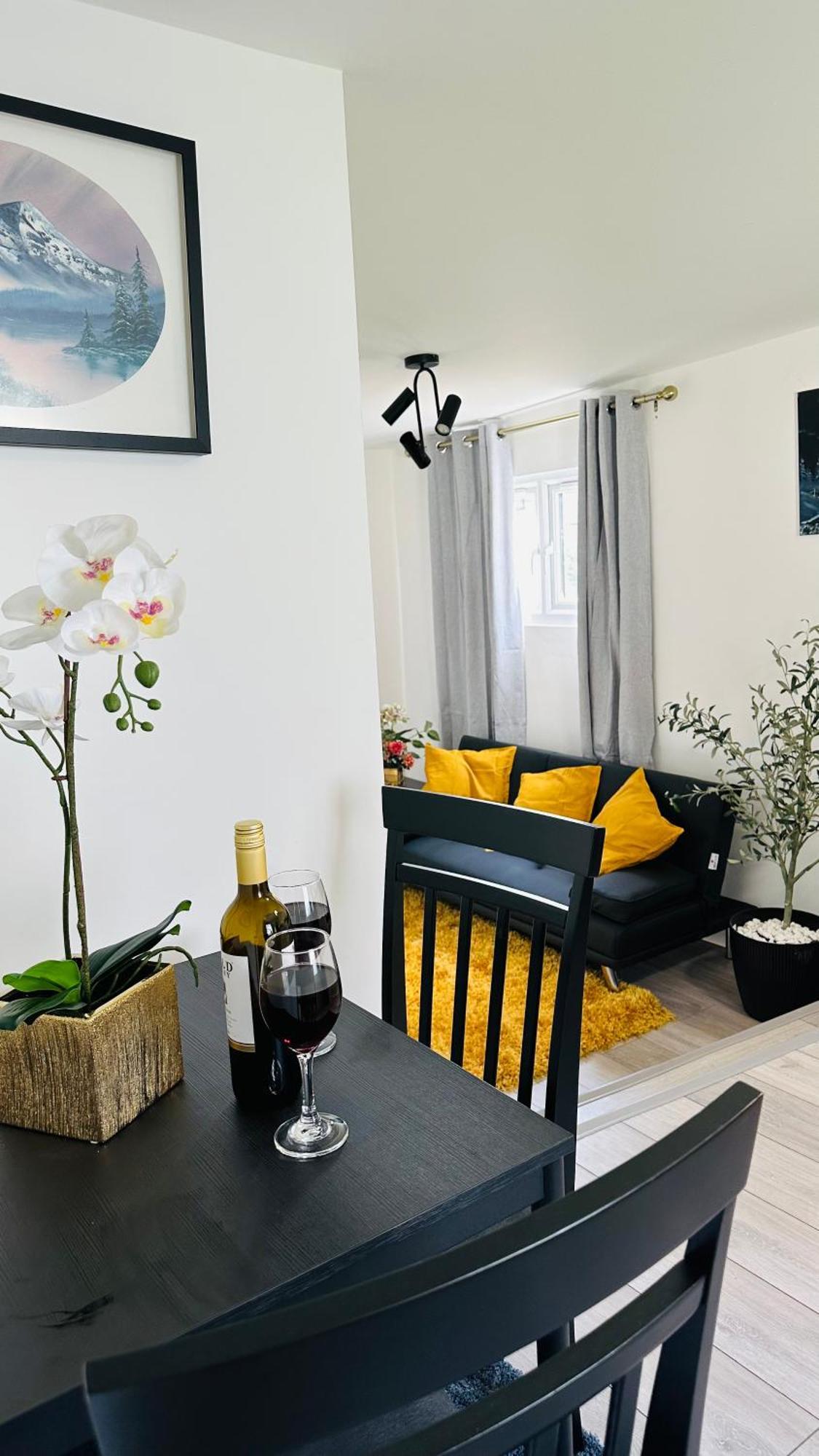 Cosy And Comfy Leilighet London Eksteriør bilde