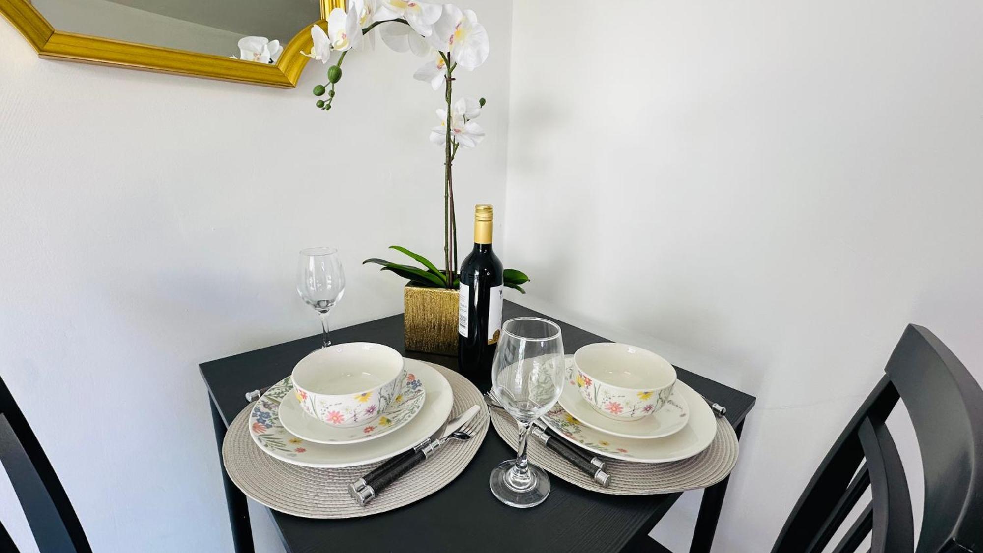 Cosy And Comfy Leilighet London Eksteriør bilde